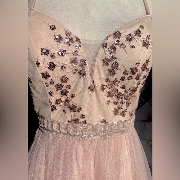 EVER PRETTY NWT MAXI A-LINE SEQUIN EMBROIDERED FORMAL EVENING DRESS - Picture 6 of 14